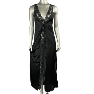 Vintage 60s Black Pandora Slip